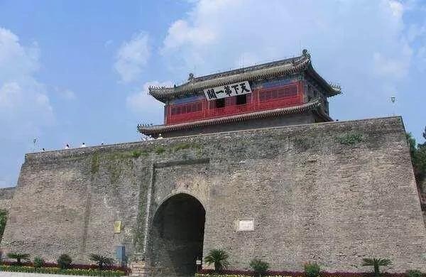 今年2023年8月份能去秦皇岛吗？那里海水上涨吗，秦皇岛旅游日