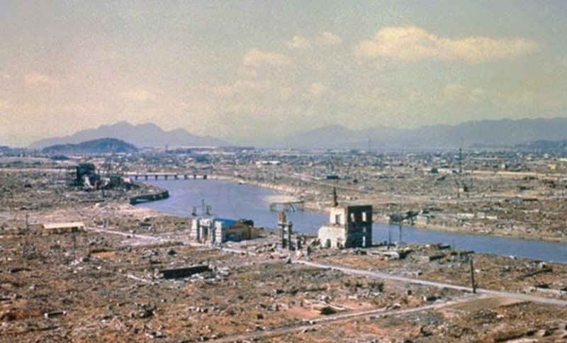 1945年八月发生的事件，芷江的历史故事书籍 - 华夏历史