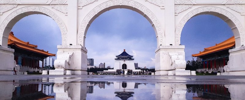 云南大学旅游文化学院建校背景，云南大学旅游文化