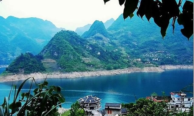 2021暑假中小学生能出去旅游吗_该不该让孩子请假去旅游