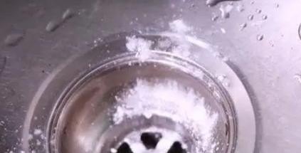 卫生间地漏堵塞最快的疏通方法,地漏堵塞怎么办