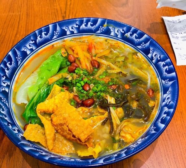 好吃的菜,菜名有什么_到上海一定要吃的美食有哪些