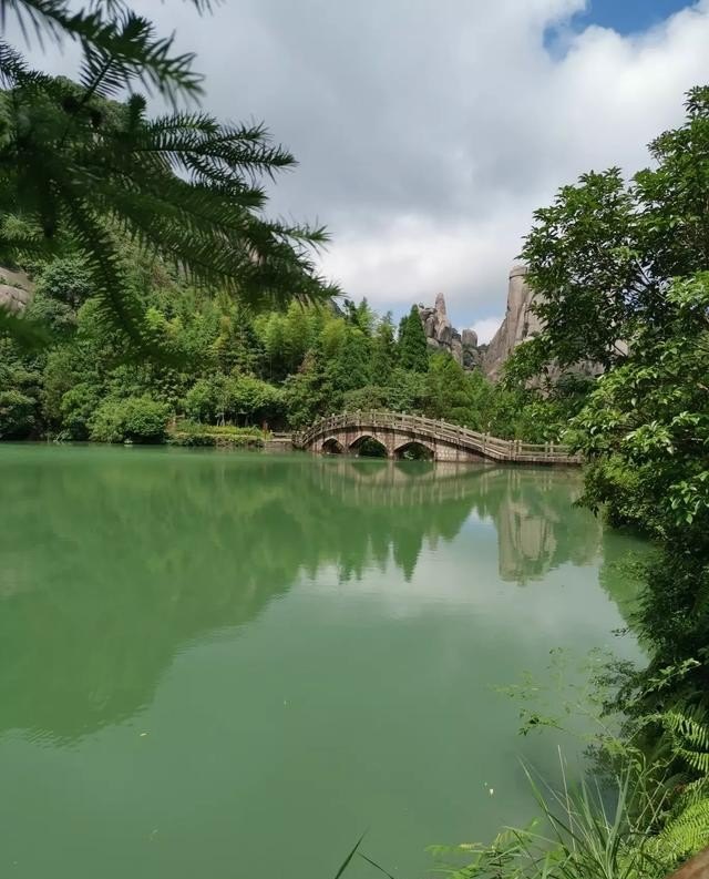 出去旅游应该准备什么洗漱用品 换洗衣物 常备药品都有哪些 旅游用品有哪些