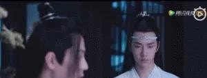 虫子掉进眼睛里应该怎么办 虫子进眼睛怎么办