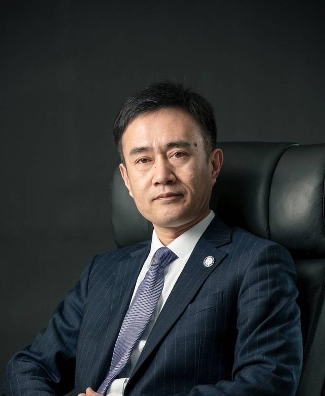 连续跪跳起怎么做啊,穿越火线练跳 - 小牛游戏