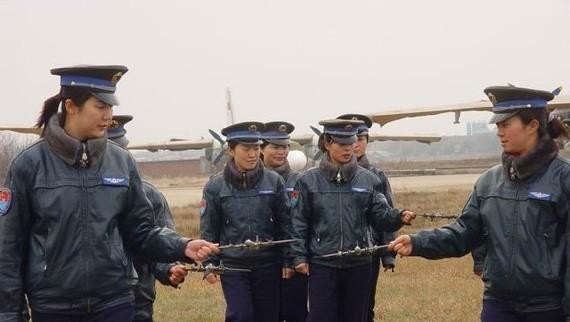 私人飞行驾照报考条件_普通人在半小时之内能否学会驾驶战斗机 - 小牛游戏