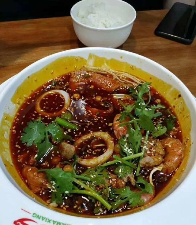 求推荐鹤壁新区好吃的的地方 鹤岗凉皮小吃加盟挣钱吗