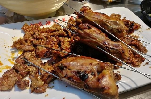 四平都有哪些好吃的小吃_四平手抓饼小吃加盟优势