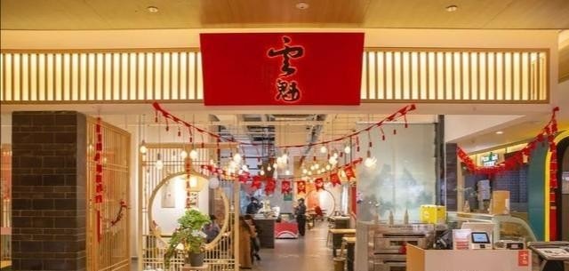 泰安爱琴海有什么好吃的_威海靠海可以露营的村庄