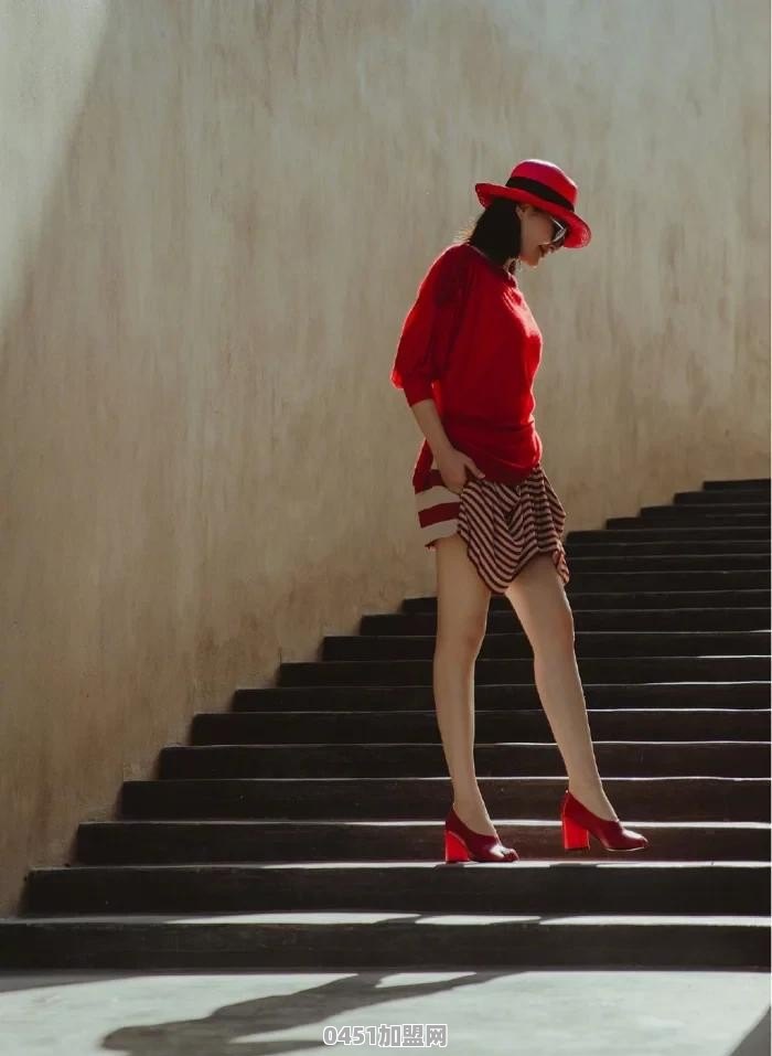 穿短裙出镜“惊艳”到你的女明星是谁