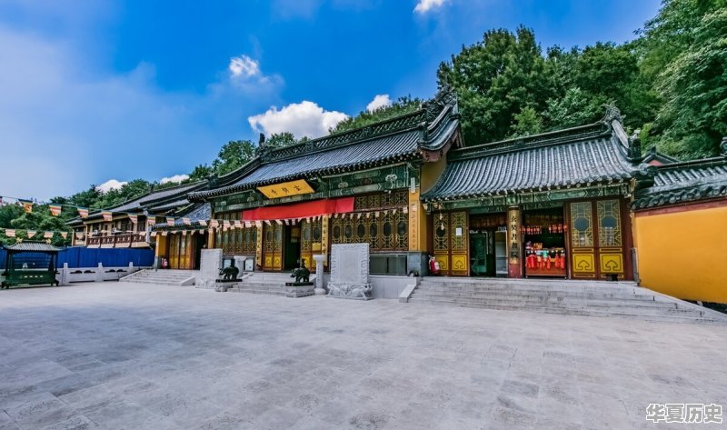 如何看待90后美女蒋涵萱的人体书法，这真的是艺术吗 - 华夏历史