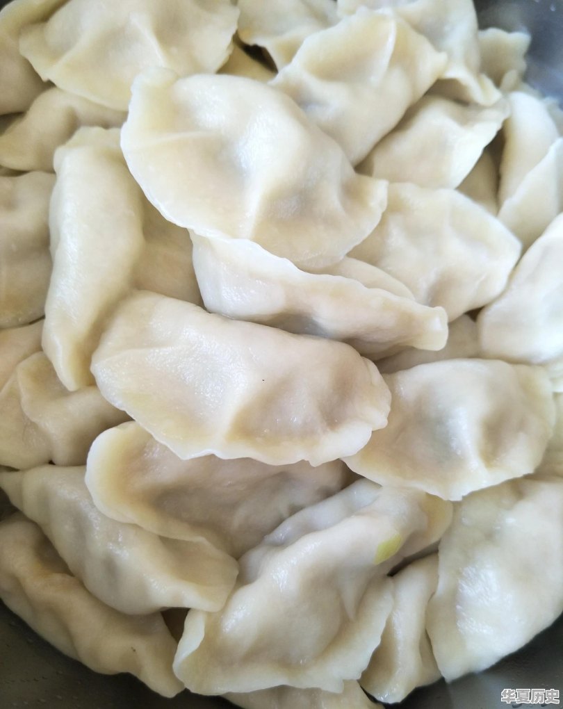 冬天了大家最喜欢吃的美食都有哪些呢？是否可以详细介绍一下 - 华夏历史