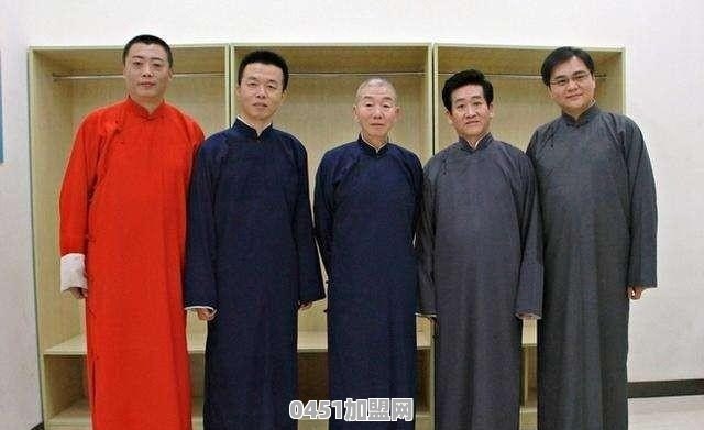 德云社招贤纳士再添新人，高峰同门师兄刘春山加盟，你怎样评论
