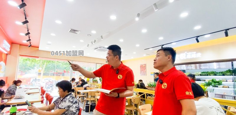 没做过餐饮的人，可以通过加盟开店吗
