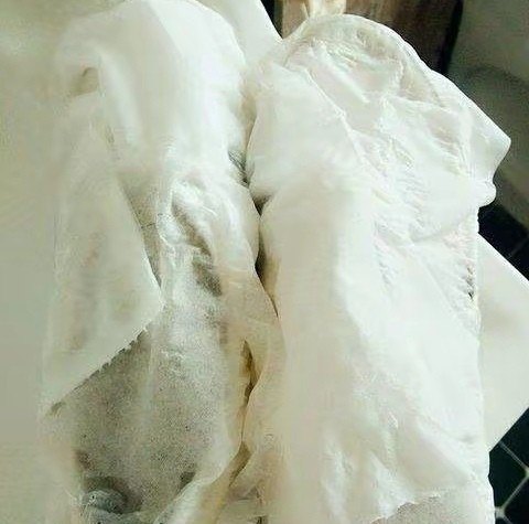 白鞋子发黄洗白小窍门在家自洗