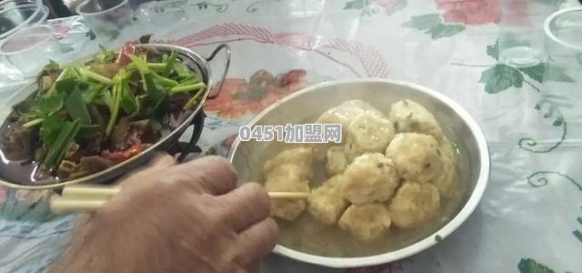 你的家乡是哪里？具体到县城，你觉着最好吃的美食是哪三样