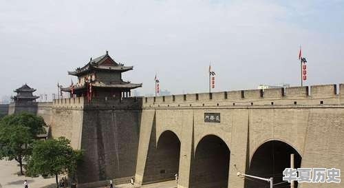 亲眼见到戴脚镣的在押或服刑人员是一种怎样的体验 - 华夏历史
