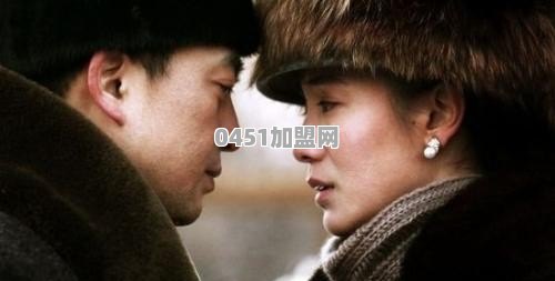 在演戏时假戏真做动了真感情的明星有哪些