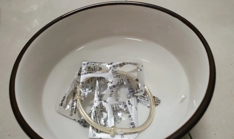 银子发黑自己在家怎么清洗