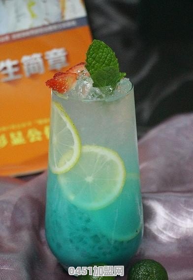 厦门想学咖啡奶茶，以后想自己开店，有知道在哪里学可以更好的吗
