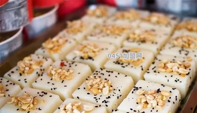 白切鸡应该怎么做才最正宗呢？一般用什么酱料