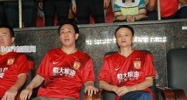 郭士强正式签约广州男篮，他的年薪有多少？会比辽宁时期高吗