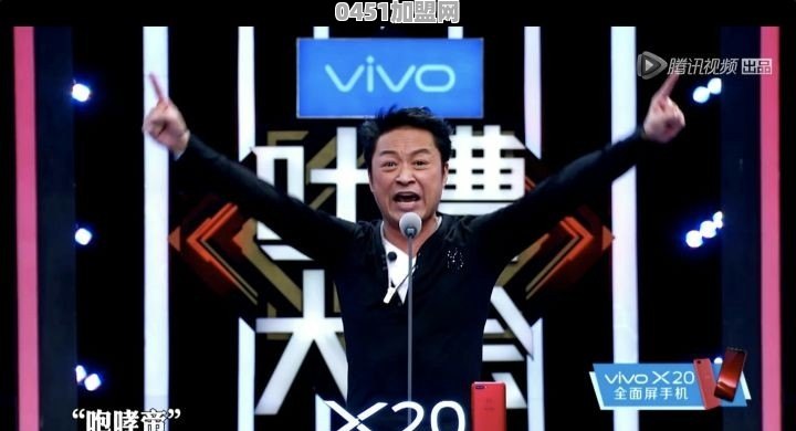 明星在参加活动或被采访时，发生过哪些尴尬或搞笑的事