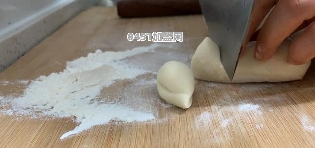 怎样制作炸牛奶