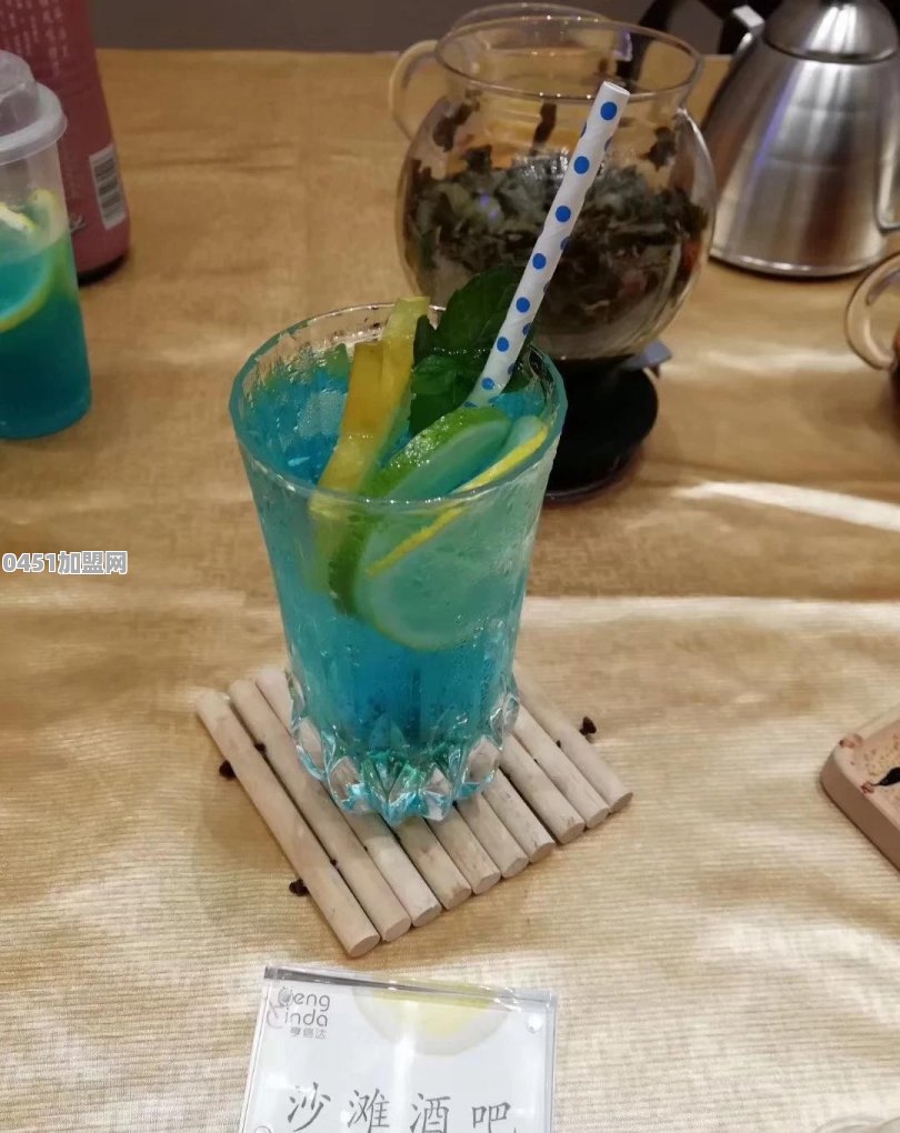 茶饮品牌加盟市场比较火热，现在加入还会有前景吗