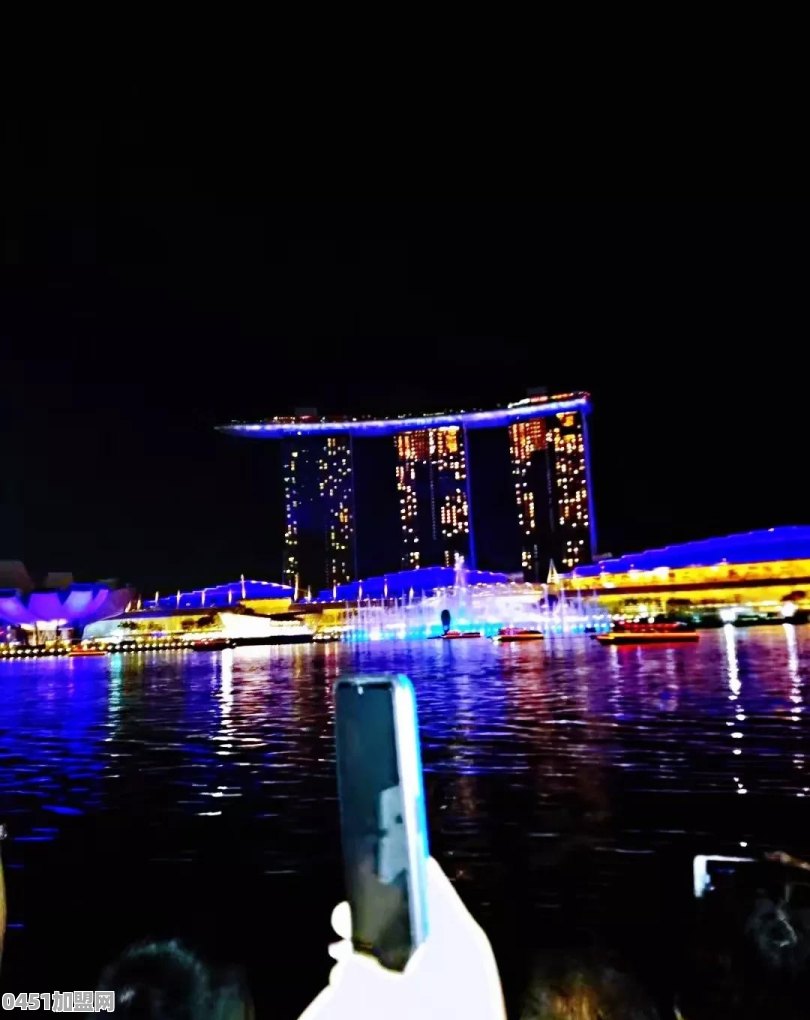 该不该去新加坡旅游