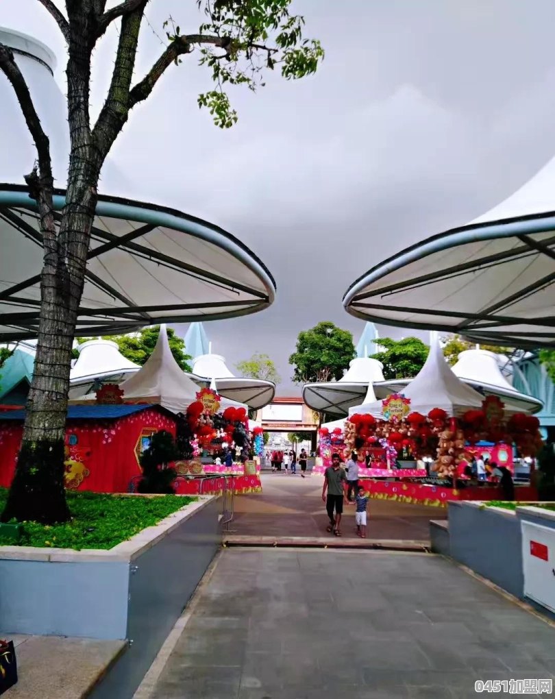 该不该去新加坡旅游