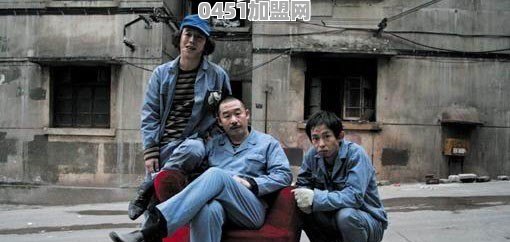 有什么黑色幽默的电影推荐
