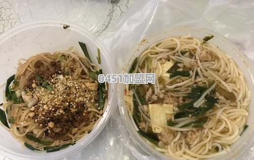 曲靖最出名的蒸饵丝店是哪家
