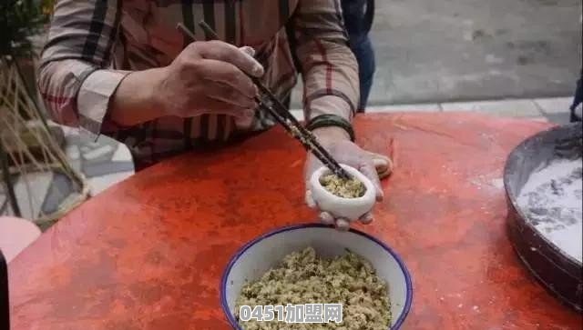 在四线城市投资三十万，做什么生意好