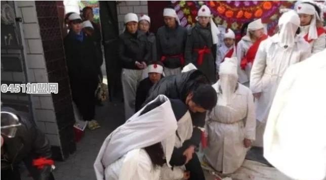 在河南周口的农村，做什么可以月入5000啊