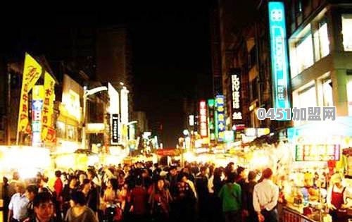 准备去阳朔了，求阳朔特色客栈，特色旅馆推荐呀