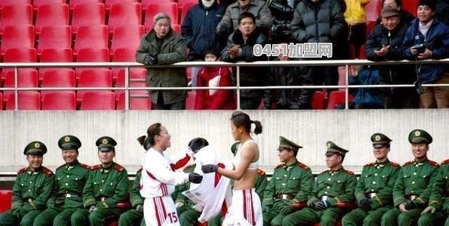 中国女足历史上第一位进球之后脱衣庆祝的球员有什么特别的故事吗