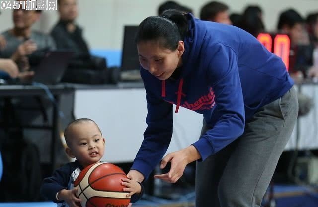 中国女足历史上第一位进球之后脱衣庆祝的球员有什么特别的故事吗