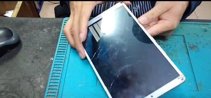 平板电脑开机不亮屏怎么办