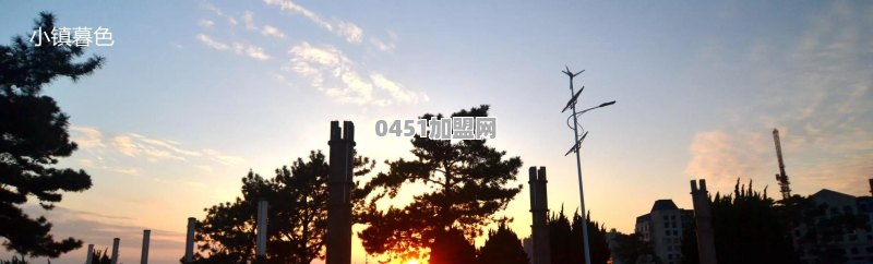 如果一个月能省下1500元，到今年七月份能两个人去新加坡吗