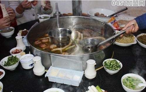 山东潍坊的特色美食，朝天锅是什么