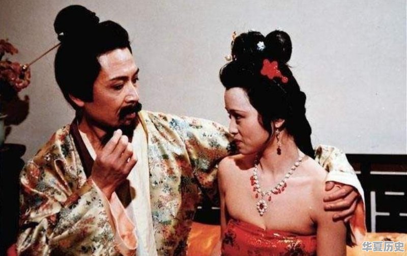 《水浒传》中，杨志送礼高俅为什么被砸 - 华夏历史