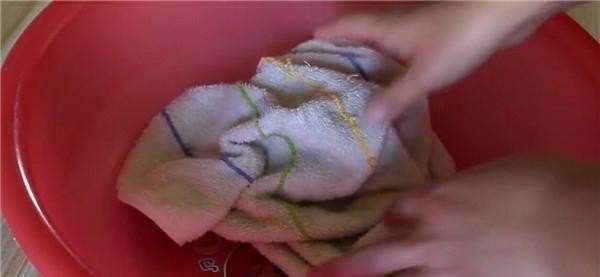毛巾发霉清洗小妙招