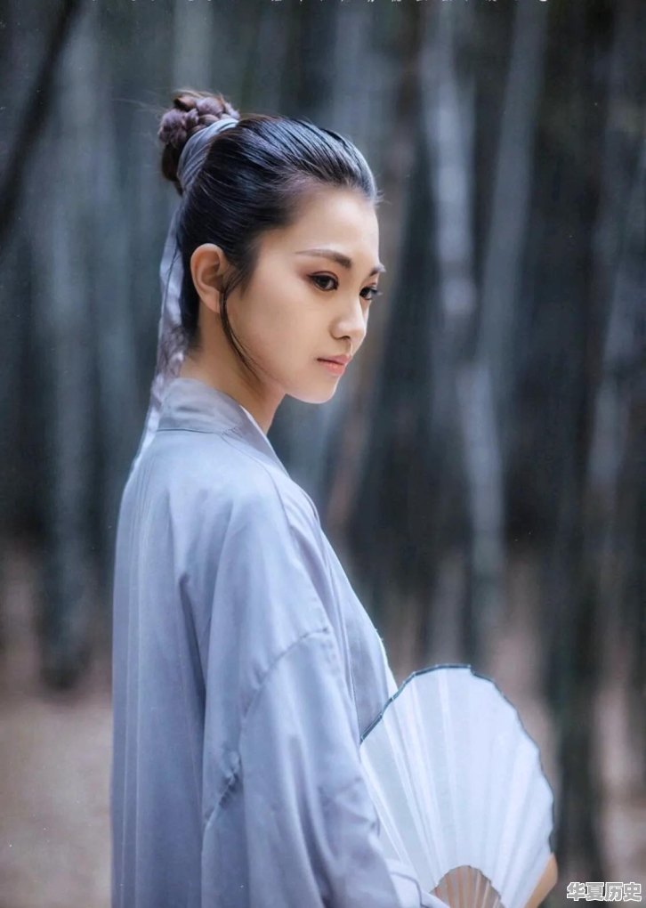 如何用“春雨绵绵”写一首藏头诗 - 华夏历史