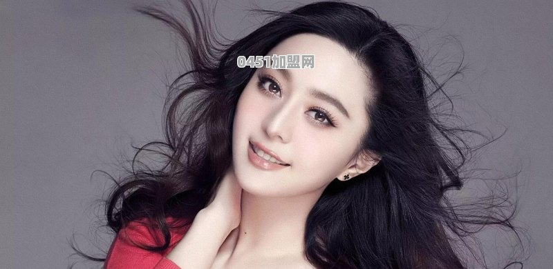 喜欢性感美女的男人，正不正常，他们应不应该受到指责