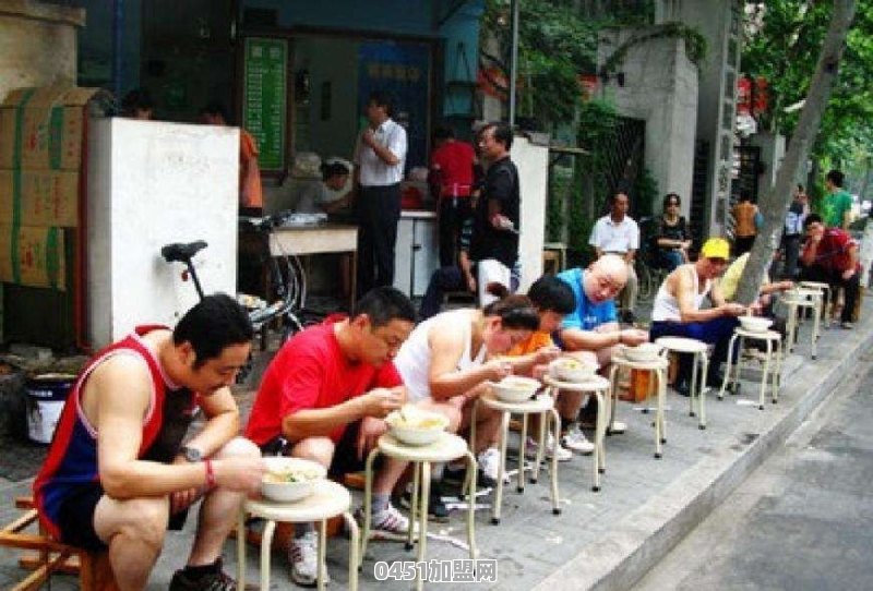 炖品小吃加盟哪家好点呢多少钱