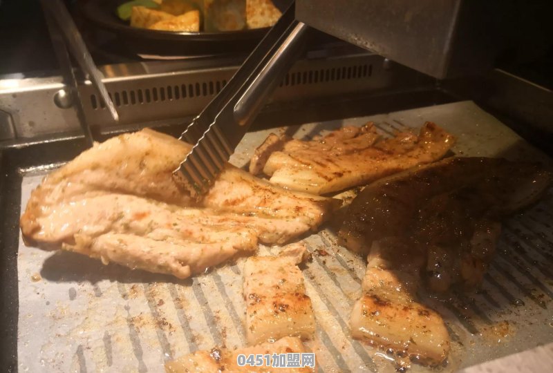 呼和浩特市最繁华的夜市排名