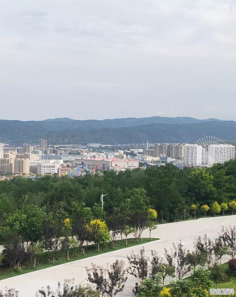 现在固原六盘山地区早晚凉快 据说是成吉思汗的避暑山庄 你去旅游过吗？怎么样
