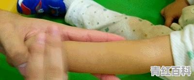 小孩高烧38.5度，有什么退烧方法可以不吃药不打针吗
