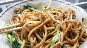 当你出门在外一段时间后 回到家乡最想吃的当地美食是什么？请报上您的家乡城市名字